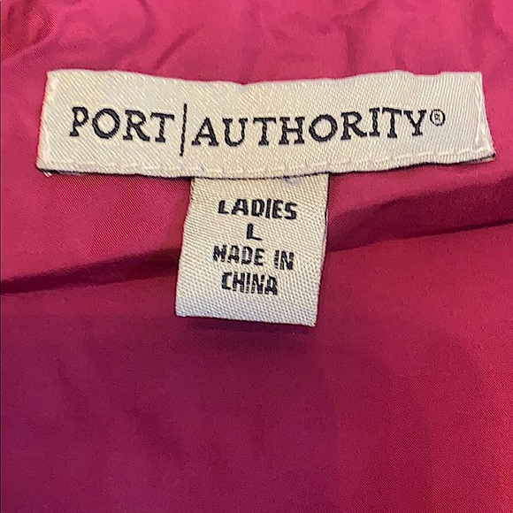 NWT - Port Authority womans bright berry/Bermuda purple puffer vest - Picture 3 of 5